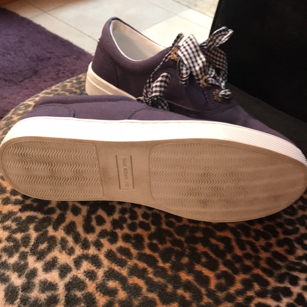 Isaac Mizrahi Live navy sneakers, like new! - Picture 6 of 6